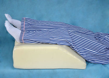 Arti inferiori medici pazienti costretti a letto dei cuscini che alzano cuscinetto che migliora recupero